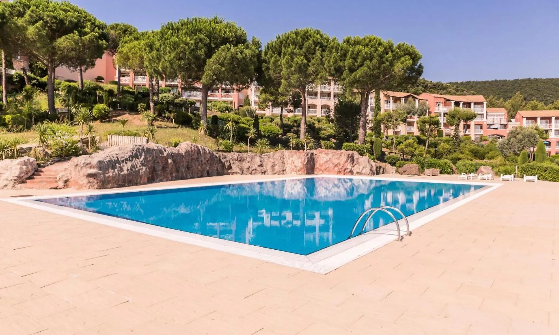 Apartment Residence Le Hameau De Cap Esterel - Maeva Home - Studio 5 Personnes - Confort Mae-2361 Saint-Raphael  France