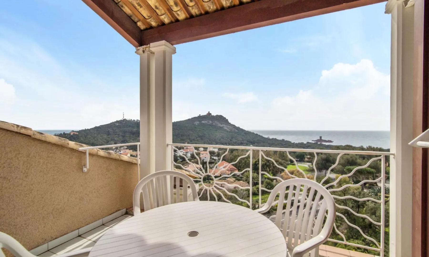 Apartment Residence Le Hameau De Cap Esterel - Maeva Home - Studio 5 Personnes - Confort Mae-2361 Saint-Raphael  France
